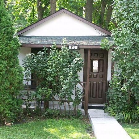 Chalet Beaconsfield Motel Екстериор снимка