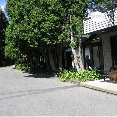 Chalet Beaconsfield Motel Екстериор снимка
