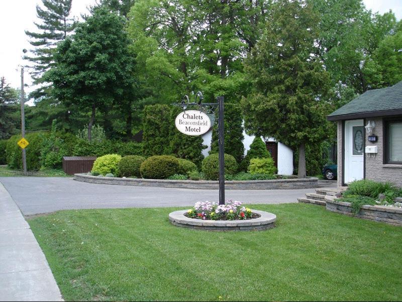 Chalet Beaconsfield Motel Екстериор снимка