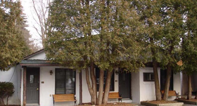 Chalet Beaconsfield Motel Екстериор снимка
